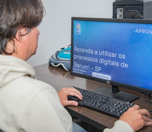 Barueri apresenta o Aprova Digital e amplia serviços públicos pela internet